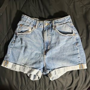 H&M Divided High-Waisted Denim Shorts, Size 4.